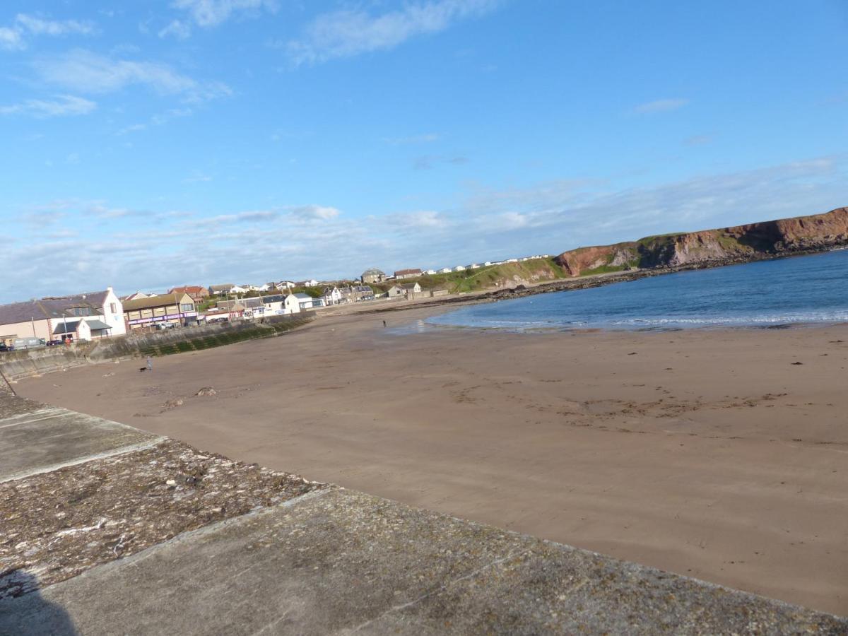 Relax In A 1 Bedroom Apartment Near A Country Pub Eyemouth Kültér fotó